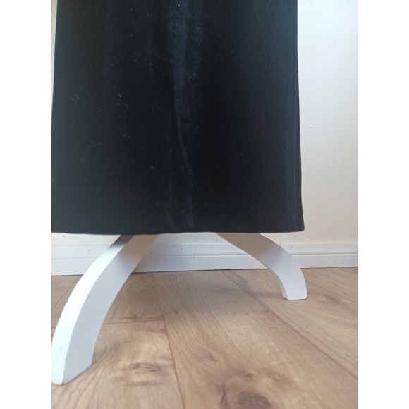 Long Black Velvet Dress - Picture 5 of 5